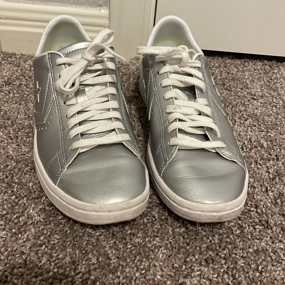 EUC Silver Converse - Picture 4 of 4